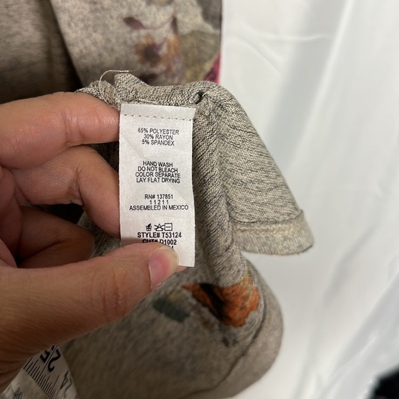 Live in the moment Cardigan size xs - Picture 6 of 6